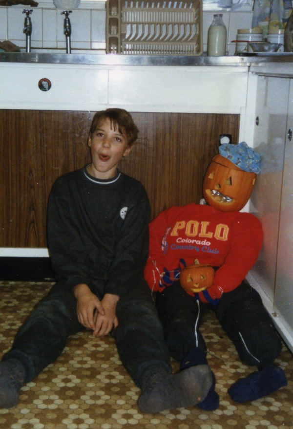 Steve with his Pumpkin Guy Fawkes.jpg
